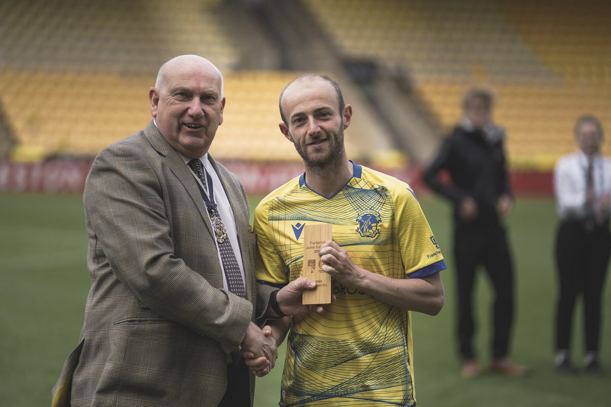 Norfolk FA County Cups (@ncfacountycups) on Twitter photo The Norfolk #JuniorCup Player of the Match...
Keegan Middleton β <a href="/norton_athletic/">Norton Athletic F.C.</a> π
Presented by Norfolk FA Chairman, Michael Banham. #NorfolkFootball β½π
πΈ <a href="/Cunninghamben86/">Ben Cunningham</a> #NorfolkFootball β½π The Norfolk #JuniorCup Player of the Match...
Keegan Middleton β <a href="/norton_athletic/">Norton Athletic F.C.</a> π
Presented by Norfolk FA Chairman, Michael Banham. #NorfolkFootball β½π
πΈ <a href="/Cunninghamben86/">Ben Cunningham</a> #NorfolkFootball β½π