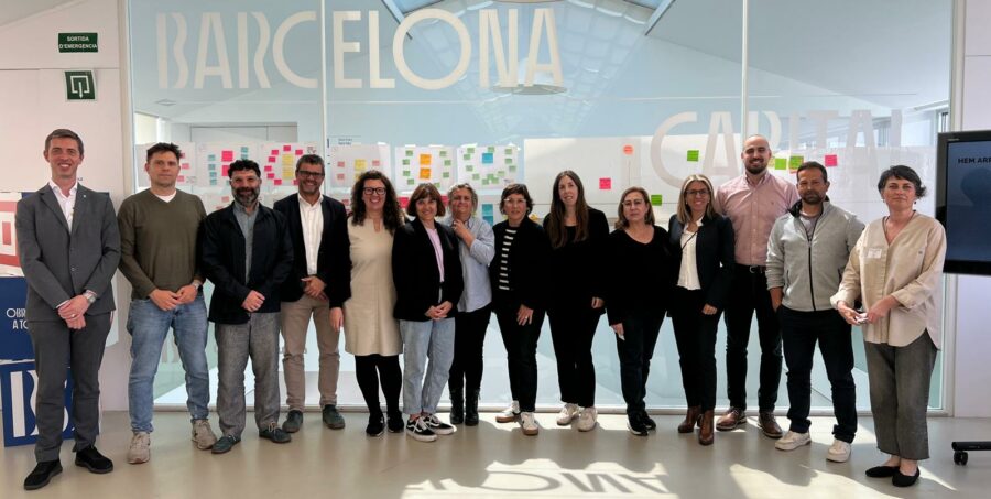 ILB_CAT (@ilb_cat) on Twitter photo El sector nàutic català es reuneix per redefinir les necessitats formatives davant el repte de la descarbonització
<a href="/PortdeBarcelona/">Port de Barcelona</a> <a href="/consorciedubcn/">Consorci d'Educació</a> <a href="/educaciocat/">Educació</a> <a href="/insnauticabcn/">INS Nàutica BCN</a> <a href="/fundaciobcnfp/">Fundació BCN FP</a> <a href="/bcnautica/">Barcelona Capital Nàutica</a> <a href="/ClusterNautic/">BCN Clúster Nàutic</a> <a href="/ocupaciocat/">Ocupació</a> <a href="/nauticopesquera/">Escola de Capacitació Nauticopesquera de Catalunya</a> <a href="/barcelonactiva/">Barcelona Activa</a> El sector nàutic català es reuneix per redefinir les necessitats formatives davant el repte de la descarbonització
<a href="/PortdeBarcelona/">Port de Barcelona</a> <a href="/consorciedubcn/">Consorci d'Educació</a> <a href="/educaciocat/">Educació</a> <a href="/insnauticabcn/">INS Nàutica BCN</a> <a href="/fundaciobcnfp/">Fundació BCN FP</a> <a href="/bcnautica/">Barcelona Capital Nàutica</a> <a href="/ClusterNautic/">BCN Clúster Nàutic</a> <a href="/ocupaciocat/">Ocupació</a> <a href="/nauticopesquera/">Escola de Capacitació Nauticopesquera de Catalunya</a> <a href="/barcelonactiva/">Barcelona Activa</a>
