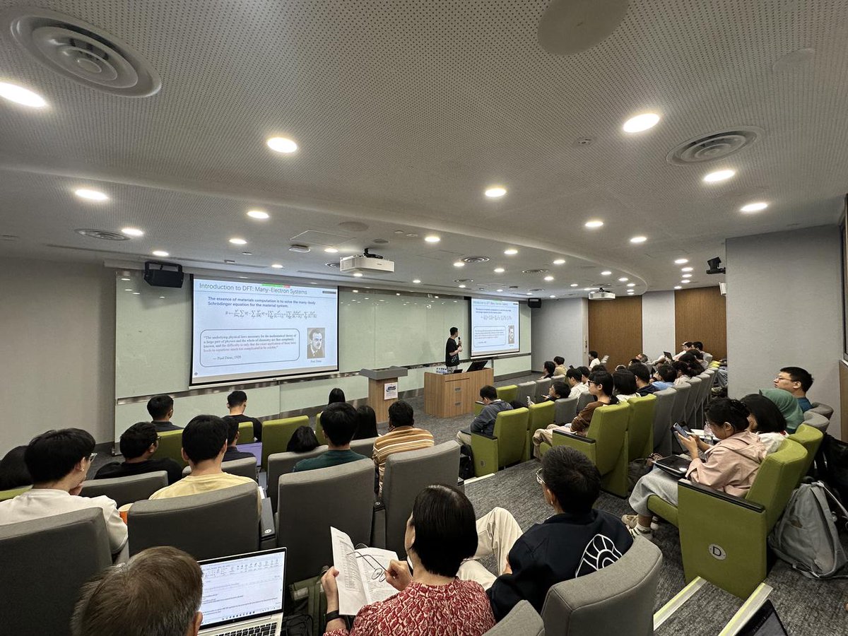 Bohrium_AI4S's tweet image. 🌟 Workshop Recap: AI for Science 2025 @ NUS 
On 29–30 April, @Bohrium_AI4S  proudly supported the AI for Science Workshop 2025 as the official tutorial platform. Grateful to NUS, AISI &amp;amp; all speakers for advancing the dialogue between AI &amp;amp; scientific discovery! 
#AIforScience…