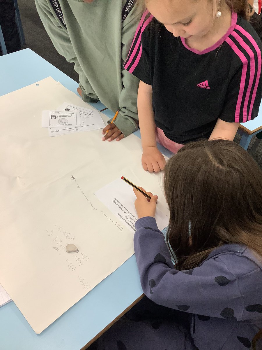 Fosse_TMET's tweet image. In Maths, Year 3 have been working together and looking at partitioning the whole. #fmmaths #curiouscrocodiles