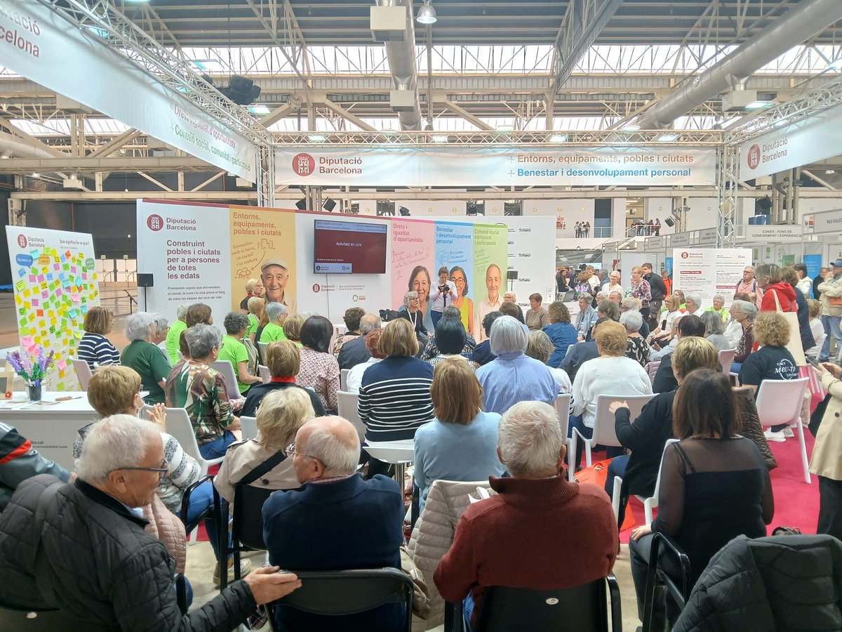 📢Avui hem donat el tret de sortida a <a href="/FiraGran/">FiraGran, el Saló de la Gent Gran de Catalunya</a>, el Saló de la Gent Gran de Catalunya.

Hem rebut la visita de les autoritats i ja han començat els tallers.

📍Ens hi trobareu fins al 9/05 a  <a href="/fargahospitalet/">La Farga de L'Hospitalet</a>

✅Consulta el programa → diba.cat/documents/d/so…

 #SocialDiba