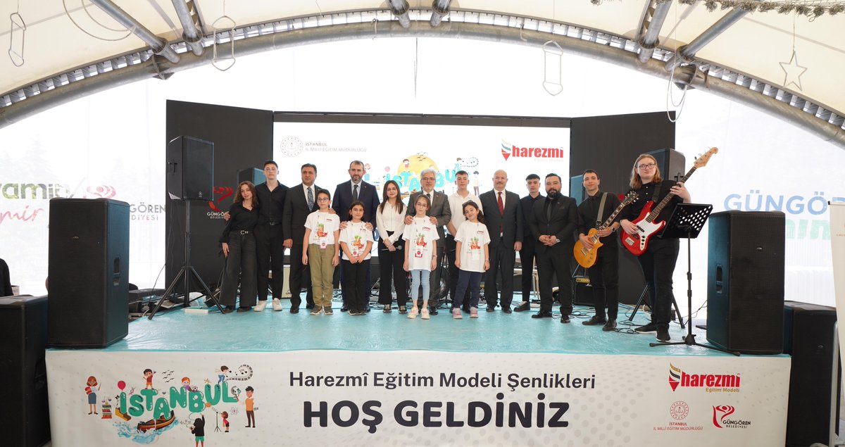 istanbulilmem's tweet photo. ✨️ Bakanlığımız tarafından yürütülen Harezmi Eğitim Modeli kapsamında, öğrencilerimizin süreç boyunca geliştirdiği çalışmaların sergilendiği "İstanbul Harezmi Eğitim Modeli Yıl Sonu Şenliği"nin açılışı Bakan Yardımcımız Sayın Ömer Faruk Yelkenci, Vali Yardımcımız Sayın Mustafa Asım Alkan, Millî Eğitim Müdürümüz Murat Mücahit Yentür, protokol üyeleri, eğitim yöneticileri, öğretmen ve öğrencilerimizin katılımlarıyla Merter Etkinlik Alanı'nda gerçekleştirildi.

📆 Ziyaret Tarihleri: 07 - 08 Mayıs 2025

@tcmeb @Yusuf__Tekin 
@farukyelkenci @MucahitYentur
