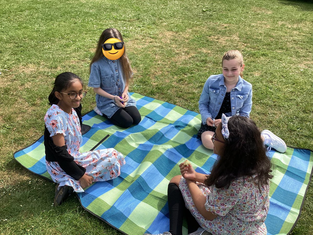 whcps's tweet photo. Enjoying our VE Day picnic π§Ί #WHCHistory @RoyalSutColTC #WHCPTA https://t.co/OSmW3m4oXm