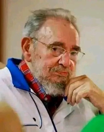 “En todas partes el fascismo no pudo dominar a los pueblos, ni en Bulgaria ni en los demás pueblos de Europa, y en todas partes a la vanguardia estaban los comunistas, porque defendían la patria, defendían al proletariado, defendían la causa justa”
#Cuba 
🇨🇺✌️
#HonorHolguinero