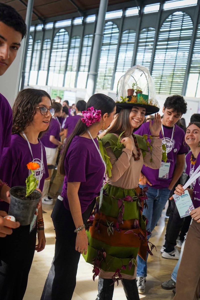 Educación, Ciencia y Formación Profesional (@educacionext) on Twitter photo Fantástica IV Feria de la Ciencia de <a href="/infouex/">UEx</a> 
💡45 proyectos de estudiantes ESO, Bachillerato y FP. 500 expositores
⬆️El secretario general de Ciencia, <a href="/JavierFraMor72/">Javier Francisco-Morcillo</a>: "Es esencial despertar las vocaciones por la ciencia en los jóvenes y niños"
#TourDelTalento Fantástica IV Feria de la Ciencia de <a href="/infouex/">UEx</a> 
💡45 proyectos de estudiantes ESO, Bachillerato y FP. 500 expositores
⬆️El secretario general de Ciencia, <a href="/JavierFraMor72/">Javier Francisco-Morcillo</a>: "Es esencial despertar las vocaciones por la ciencia en los jóvenes y niños"
#TourDelTalento