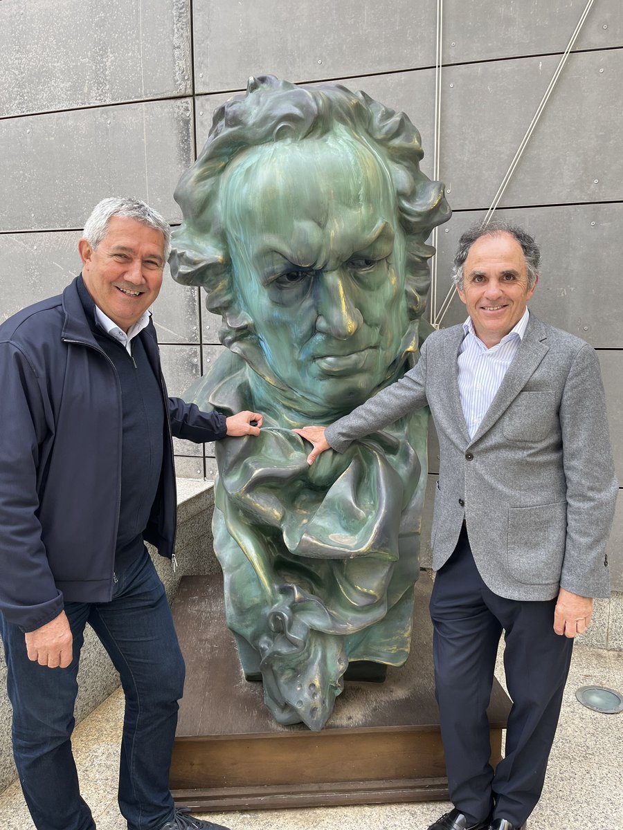 Llevamos muchos años trabajando con <a href="/AIMC_es/">AIMC</a> como partners tecnológicos y no podíamos faltar a su Asamblea. En la imagen, Luis Pistoni en la Academia del Cine en #Madrid, junto a Miguel Ángel Fontán y…Goya