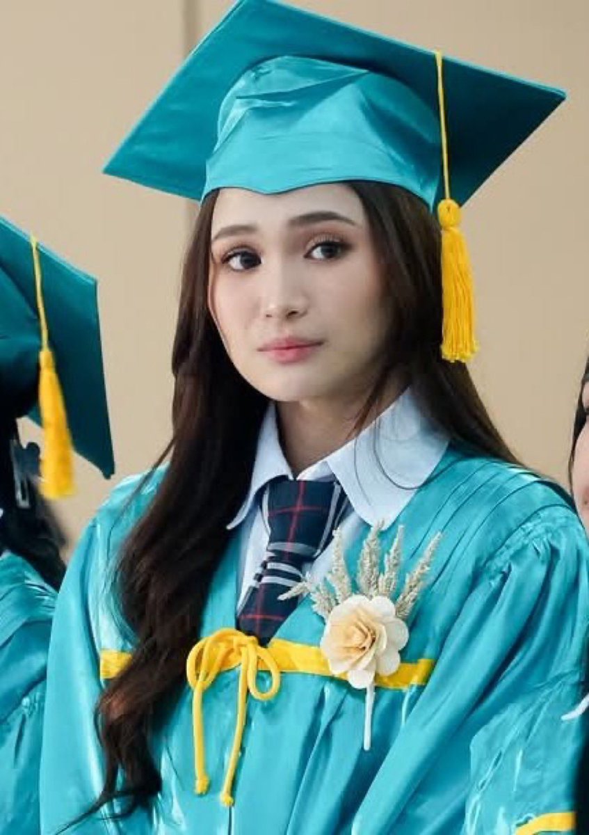 Ang sakit sakit na :( Sorry Jho mali talaga :( 

I know you’re probably devastated seeing Blooms hurting, ur probably scared to even address this issue… I hope we can do something pero wala :( All I can hope is you redeem yourself… reflect and acknowledge what was wrong 🥺