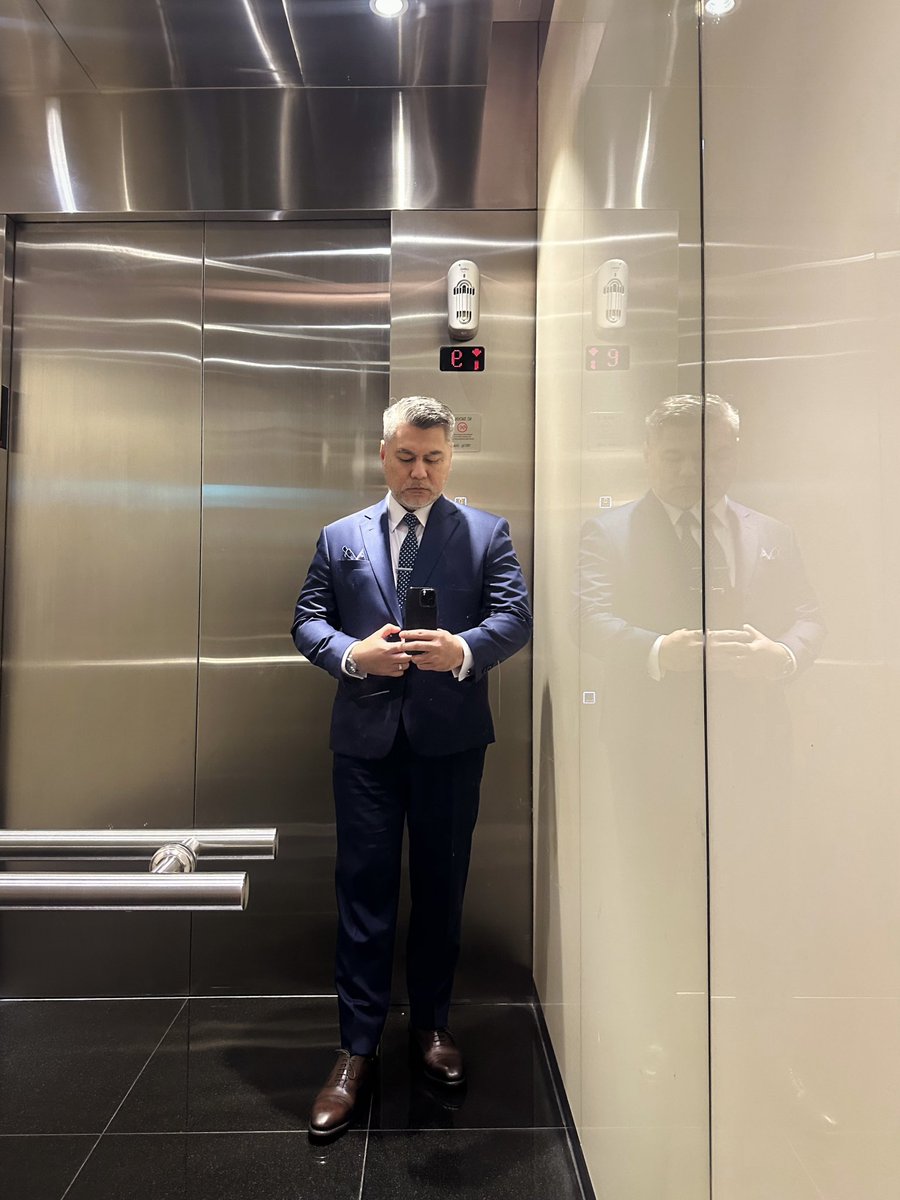 nsasono's tweet image. Dressing well is a form of good manners. And manners maketh the man.