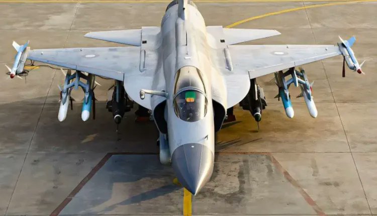 Re: Pakistan-India conflict and global balance of power

Miltech nerds like myself are carefully watching official claims by Pakistan that they have shot down 5 or more Indian jets (Rafales, SU-30, MiG-29).

Pakistan is operating JF-17 (co-developed with China) and J-10c fighters