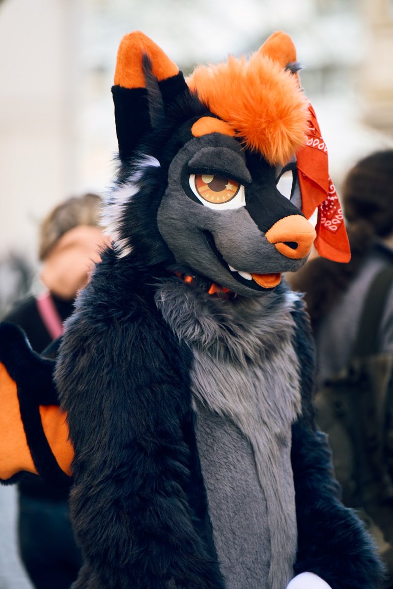 ᴏʀᴀɴɢᴇ ✨ tweet media