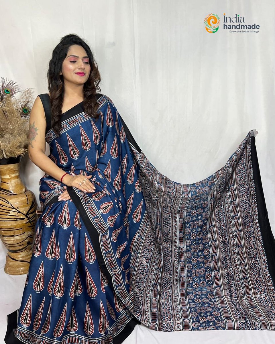 Indiahandmade_'s tweet image. 📢 Are you aware that Ajrakh block printing from Kutch, Gujarat, earned a GI Tag in 2023? 🏆

🛒 Celebrate the craft. Buy Ajrakh print textiles at Indiahandmade.com.

#gitag #ajrakhprint #blockprints #printsofindia #craftsofindia #madeinindia #vocal4handmade #vocal4local