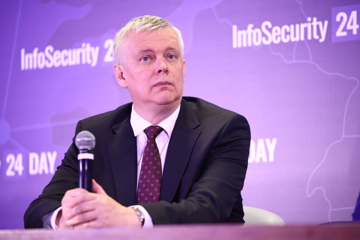 MSWiA 🇵🇱 (@mswia_gov_pl) on Twitter photo Minister <a href="/TomaszSiemoniak/">Tomasz Siemoniak</a> podczas <a href="/Defence24Days/">Defence24Days</a> ⤵️
💬 Pandemia COVID czy nagły napływ uchodźców z Ukrainy pokazały, że zaangażowanie służb państwowych, samorządów terytorialnych oraz różnych instytucji pozwoliło przejść przez te kryzysy. Gotowość państwa na takie sytuacje Minister <a href="/TomaszSiemoniak/">Tomasz Siemoniak</a> podczas <a href="/Defence24Days/">Defence24Days</a> ⤵️
💬 Pandemia COVID czy nagły napływ uchodźców z Ukrainy pokazały, że zaangażowanie służb państwowych, samorządów terytorialnych oraz różnych instytucji pozwoliło przejść przez te kryzysy. Gotowość państwa na takie sytuacje