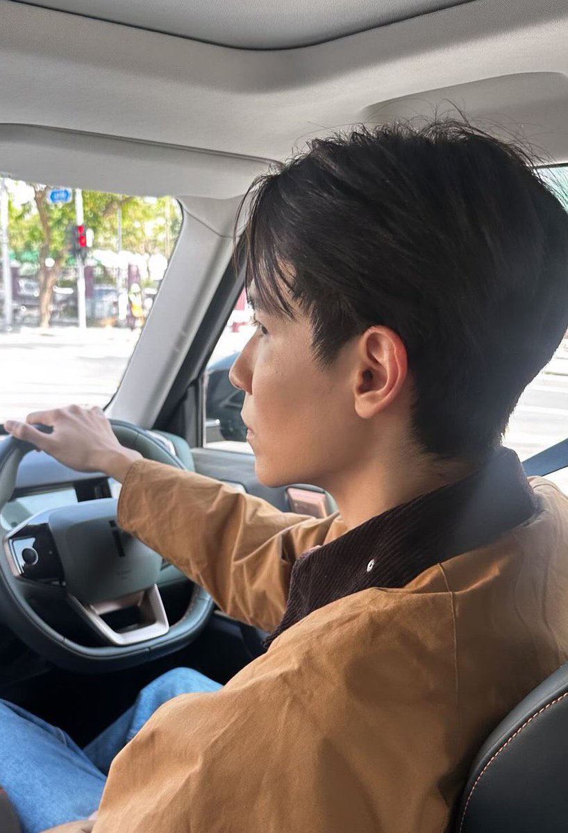 พี่เหว่งรักตุ๊กไหมคะ                      พี่ขับรถอยู่ตุ๊ก