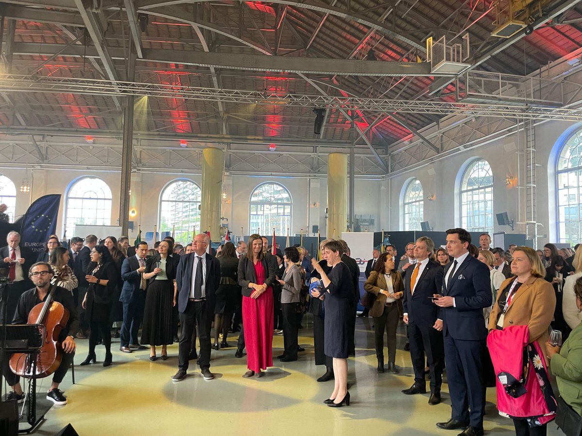 🎉 Yesterday, we celebrated #EuropeDay with partners &amp; friends in Geneva!
At the @WTO, UN and beyond, the 🇪🇺 stands for peace, unity &amp; cooperation - a reliable partner in these turbulent times.
Thanks to all who joined, and to EU Member States for their amazing culinary treats!