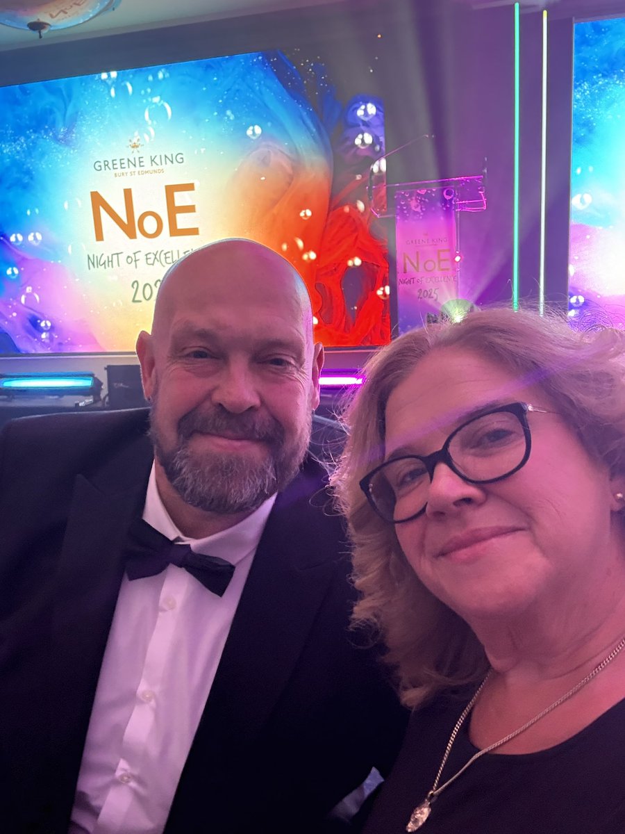 dustonlandlady's tweet image. Had a wonderful evening at the @greeneking Night of Excellence, it’s always great to be surrounded by passionate publicans! For me though learning more about the @LTCharity was a real eye opener. My plan is to do more for this incredible charity!!
#pubs #notjustapub #publife #bii