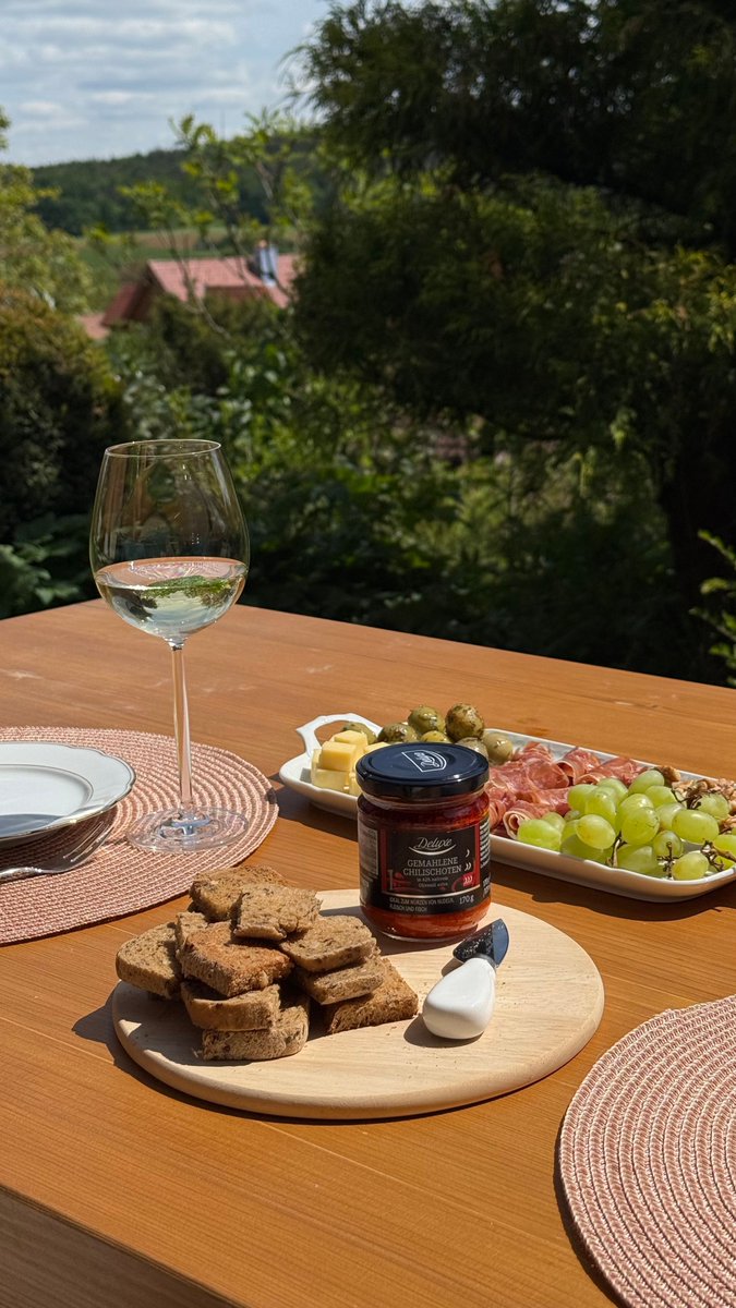 Life update: finally starting to settle in Germany (and embrace the European lifestyle 😏 🥂 )! 

Today marks 1 week of unpacking, repacking, and gradually making my space feel like home 😇

couldn't feel more grateful for this life I'm building all thanks to UGC 🤍