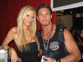 tommygunnxxx's tweet photo. The camera caught the moment, but only we knew the story. #throwback #wednesdaythrowback https://t.co/EgnDXkfQ4n