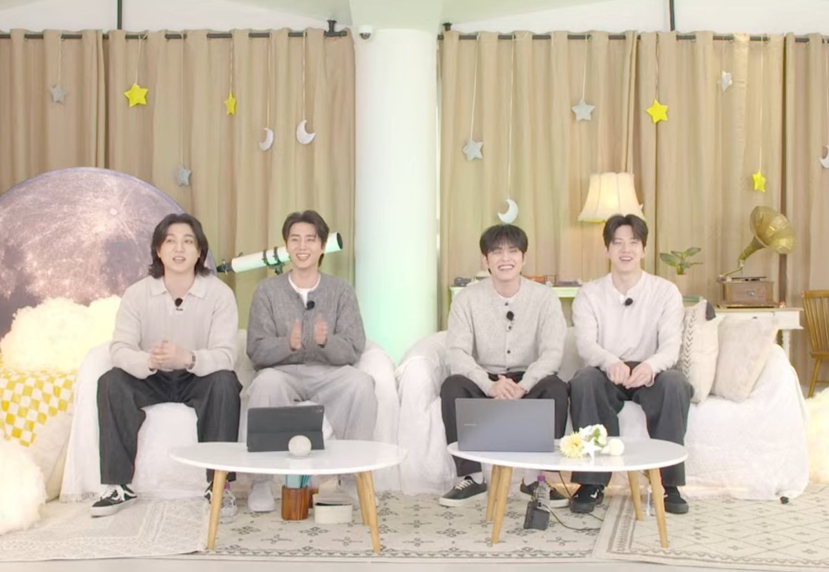 DoWonSunJaeYoun's tweet photo. So happy to see you smiling today 🥺🥺 https://t.co/20clAnP1Lc
