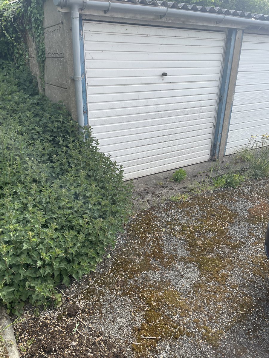 richards_james's tweet photo. @chrisjones4seal  @FlintshireCC  Still nothing being done on repairs or maintenance of the garages at Hawthorn view Sealand - Sick of reporting it and nothing getting done - even with the rental increase !- 2 years still nothing https://t.co/ZkFw9o1Txp