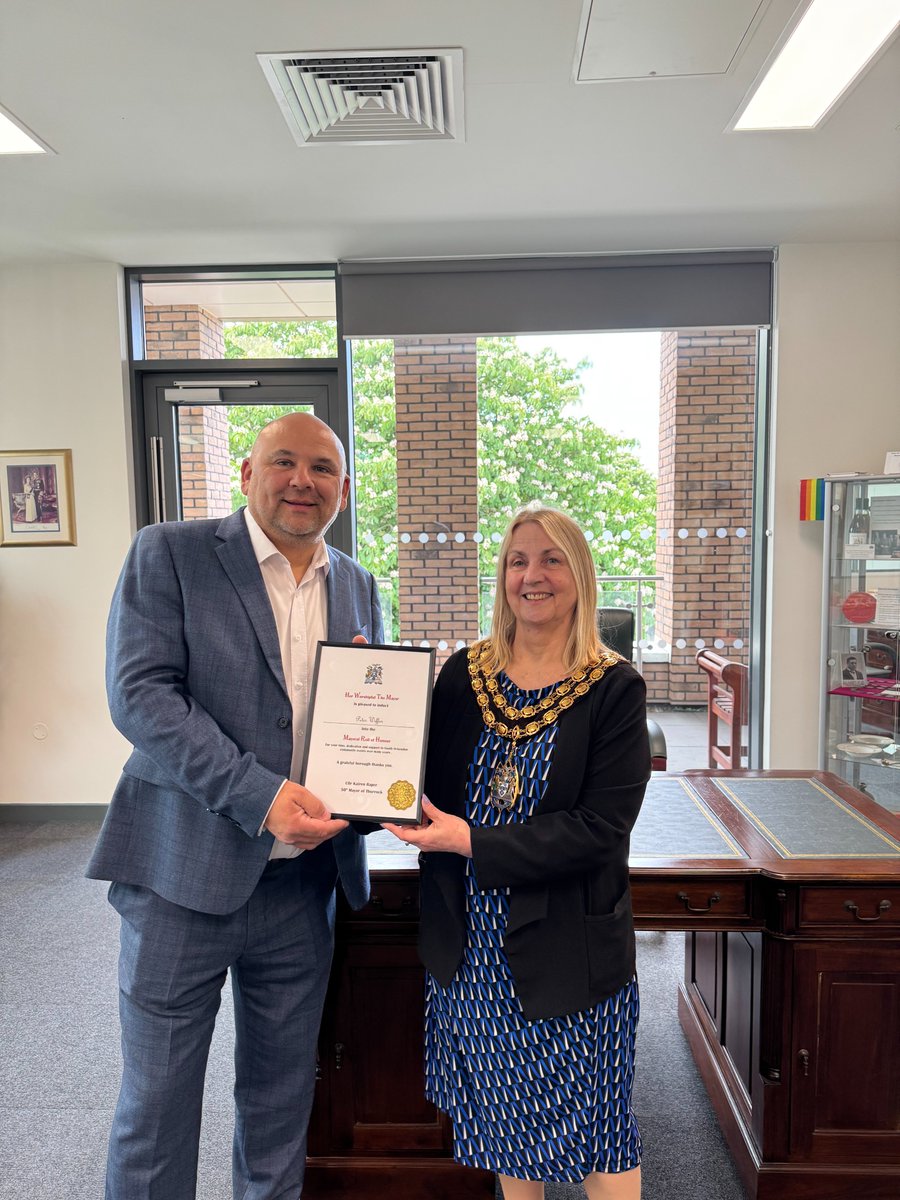 Congratulations to our MD Peter Wiffen who has been presented with the Mayoral Roll of Honour for his time, dedication and support to South Ockendon community events over many years.
#loveconstruction
#ccs