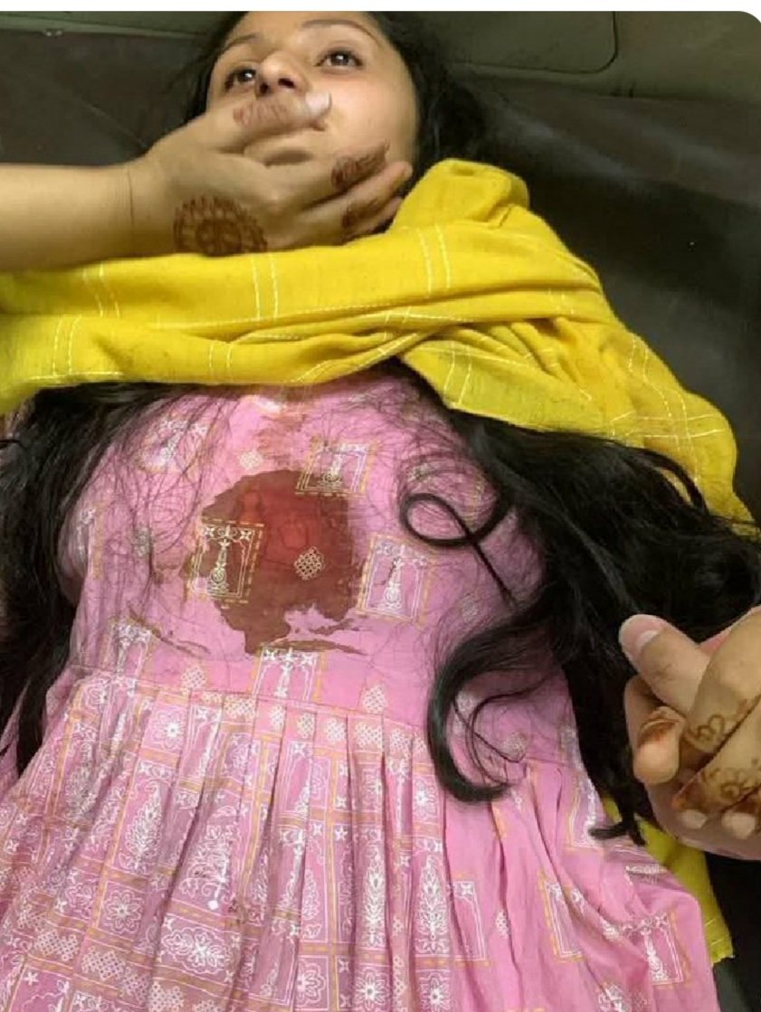 پاکستان ۔۔زندہ باد
دیکھو بزدلو ھماری چھوٹی سی شہزادی نے سینے پر زخم کھا کر جام شہادت نوش کیا ہے 
"قوم بھی تیار ہے"