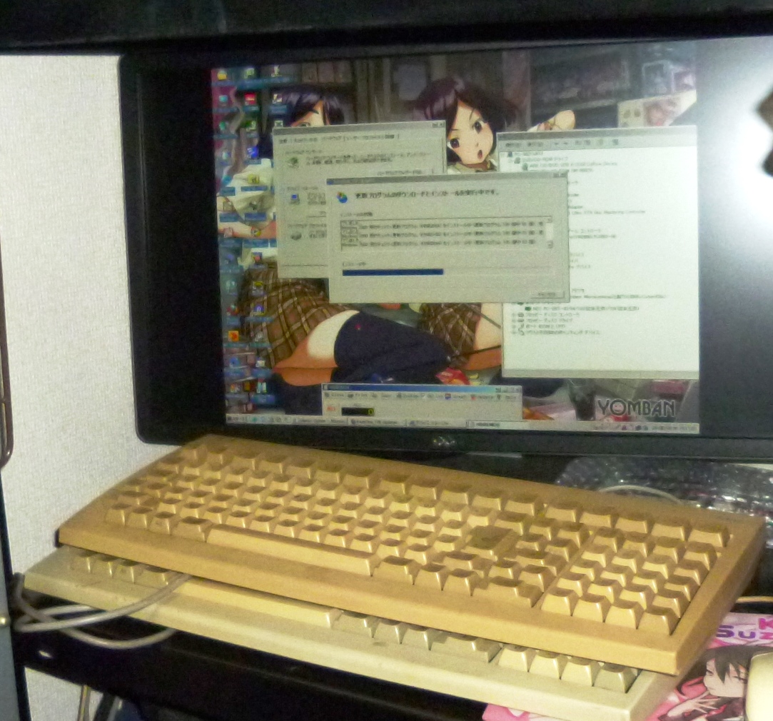 kyokonodan2525's tweet image. 完全復活した色々増設済PC-9821Xa13改。
SSD32GBもあるので #Windows2000 を入れたけど、流石にPC-98版は #WindowsUpdate 出来ないだろ😅
と思い試してみると･･･なんと #LegacyUpdate 1.11で無事導入出来た‼️感動🎆ServicePack4,IE6SP1,WMP9,DirectX9.0cは導入済み。
試す価値あり👍
#PC98 #PC9821