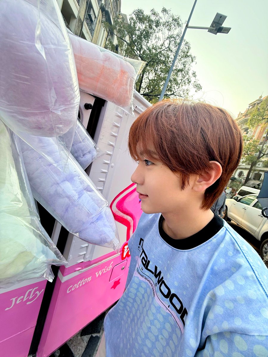 움냠냠

#YUSHI #RYO #SAKUYA 
#유우시 #료 #사쿠야 
#ユウシ #リョウ #サクヤ
#NCTWISH #poppop
#NCTWISH_poppop