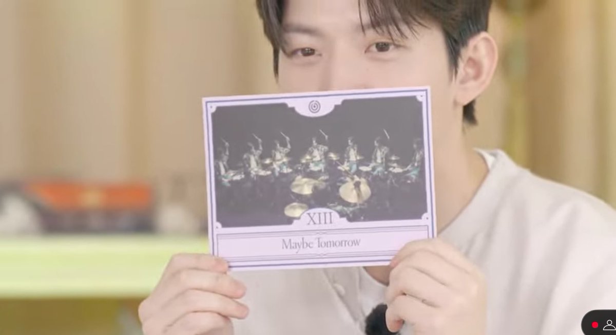 suncadences's tweet image. ni gimana deh bjir fans nya pada nge tarot nasib hubungan mereka sama si artist terus si artisnya jg at the same time punya konsep comeback tarot?!????