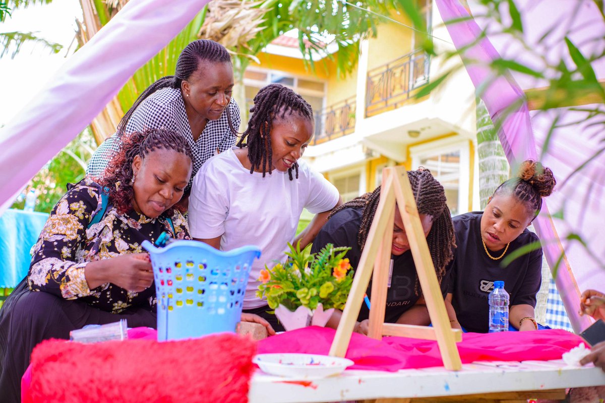 TGGA held a 3-day camp in Dodoma for 100 Guiders from Mbeya, Iringa &amp; Dodoma to boost leadership, guiding skills &amp; support for girls in schools.
#GirlGuides #GuidingMovement #GirlsCan <a href="/wagggsworld/">World Association of Girl Guides and Girl Scouts</a>
