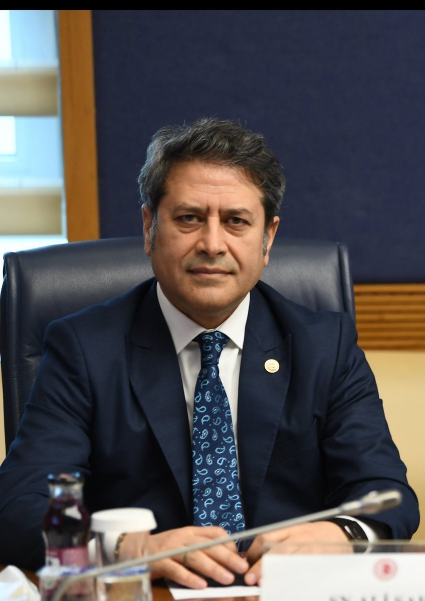 AK Parti Genel Merkez Çevre ve Şehircilik Politikaları Başkanlığı Başkan Yardımcılığı görevine atanan 
#TBMM Gaziantep Milletvekilimiz Sayın Ali Şahin'i canı gönülden tebrik ediyor, görevinde başarılar diliyorum
<a href="/AliSahin501/">Ali ŞAHİN</a>