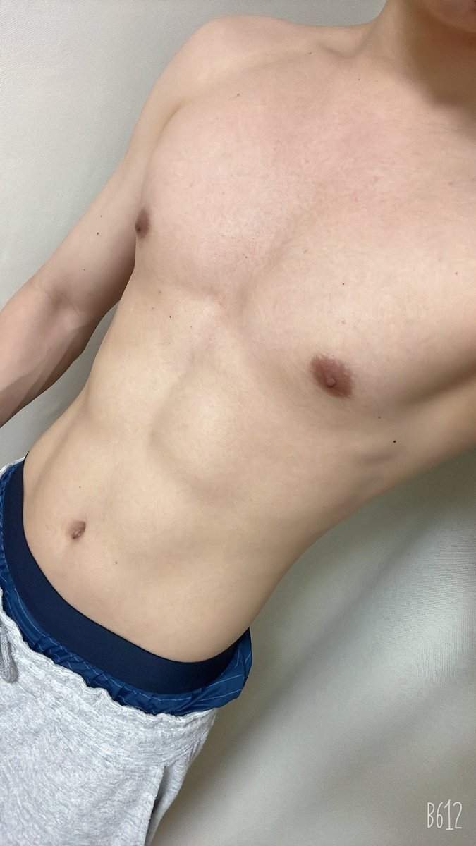 あんちゃんはデカチン＆マッチョ好きですね
鍛えときます