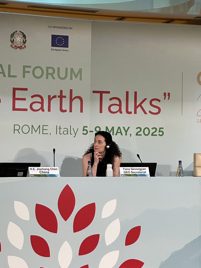 ASI_spazio's tweet photo. Luca Salamone, Director General of ASI, at the Plenary Session of GEO, Global Forum, commented: “Italy is a founding member of GEO and has supported its mission from the outset, through strong scientific, institutional, and technological contributions". https://t.co/ahvbjsnuLT