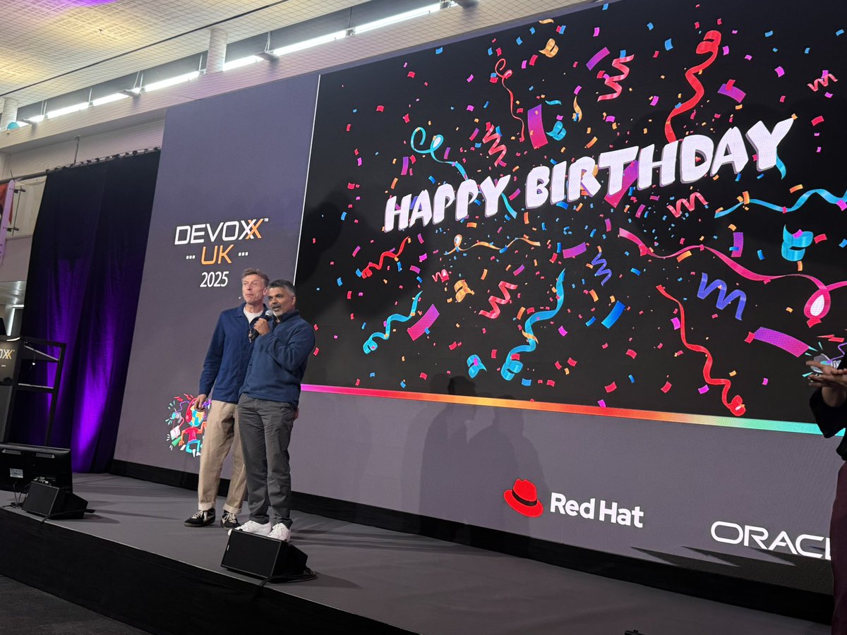 No better place or company to start celebrating  @Java's 30th birthday:) 🎂
<a href="/Sharat_Chander/">Sharat Chander @sharatchander.bsky.social</a>
#DevoxxUK