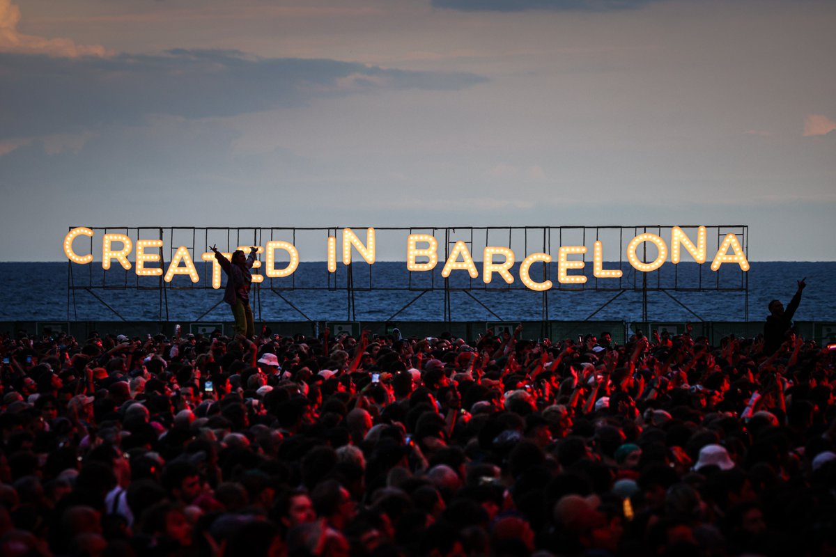 ERA (@eraltd) on Twitter photo Not in Spain for #PrimaveraSound?
<a href="/amazonmusic/">Amazon Music</a> returns as livestream partner, bringing global access via <a href="/Twitch/">Twitch</a> & <a href="/PrimeVideo/">Prime Video</a> for performances, interviews & more.
A great example of digital making live music available for all! 🙌
#AmazonMusic #FestivalBroadcast #Twitch Not in Spain for #PrimaveraSound?
<a href="/amazonmusic/">Amazon Music</a> returns as livestream partner, bringing global access via <a href="/Twitch/">Twitch</a> & <a href="/PrimeVideo/">Prime Video</a> for performances, interviews & more.
A great example of digital making live music available for all! 🙌
#AmazonMusic #FestivalBroadcast #Twitch