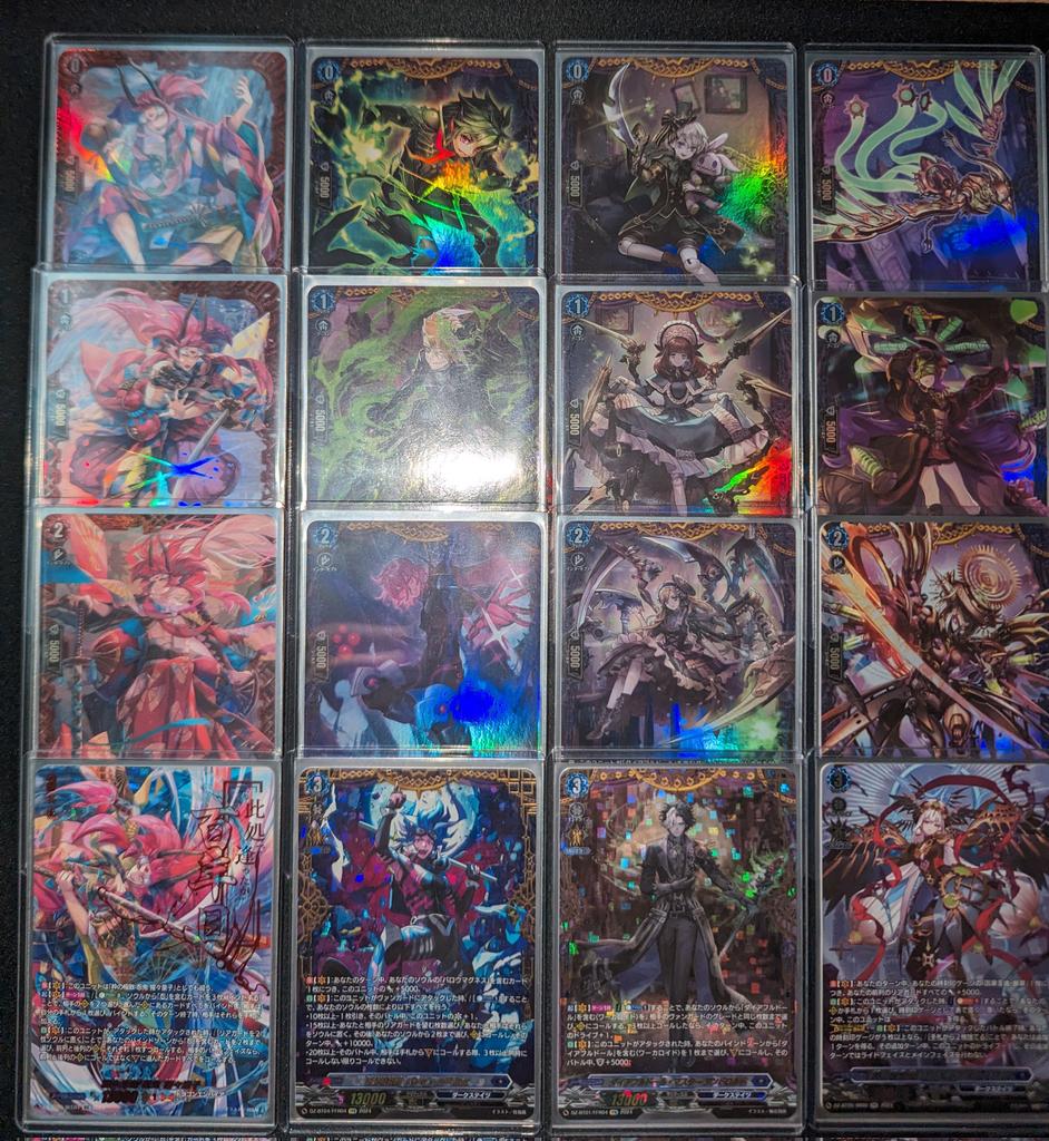 sjmagnes's tweet photo. マグネスを擦って早1年。
気づけば色んなデッキが増え
このカードゲームにのめり込んでいた。
捲るときは捲るし、捲らないときはマジで捲らないこのゲームだが、なんだかんだ言ってそれもこのゲームの醍醐味何だと。

分かったことが1つある。
マグネスがトップ・オブ・ザ・火力

#ヴァンガード履歴書 https://t.co/nMD8lN4zQE
