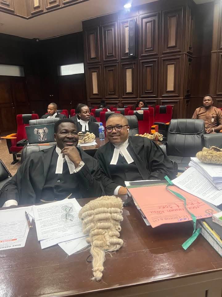 EjioforBar's tweet image. MID-WEEK MUSINGS - THE LAW OF THE MIND AND THE COURT OF LIFE:

Halfway through the week, I find myself reflecting on the intersection of law and life. In the courtroom, we argue facts, apply statutes, and pursue justice. In life, the courtroom is internal - our conscience is the…