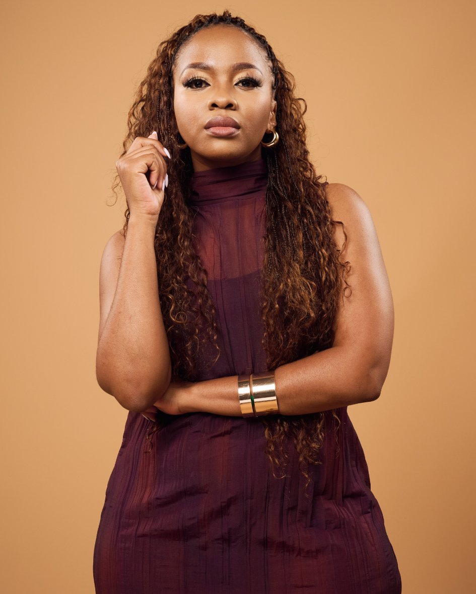 Being “the other woman” isn’t black &amp; white. Dintle shows us the messy, human side of love and choices. She’s not just playing a side chick — she’s holding up a mirror to the secrets we often don't talk about. Our #WCW goes to the powerhouse Mapaseka Koetle. 👑 #etvScandal