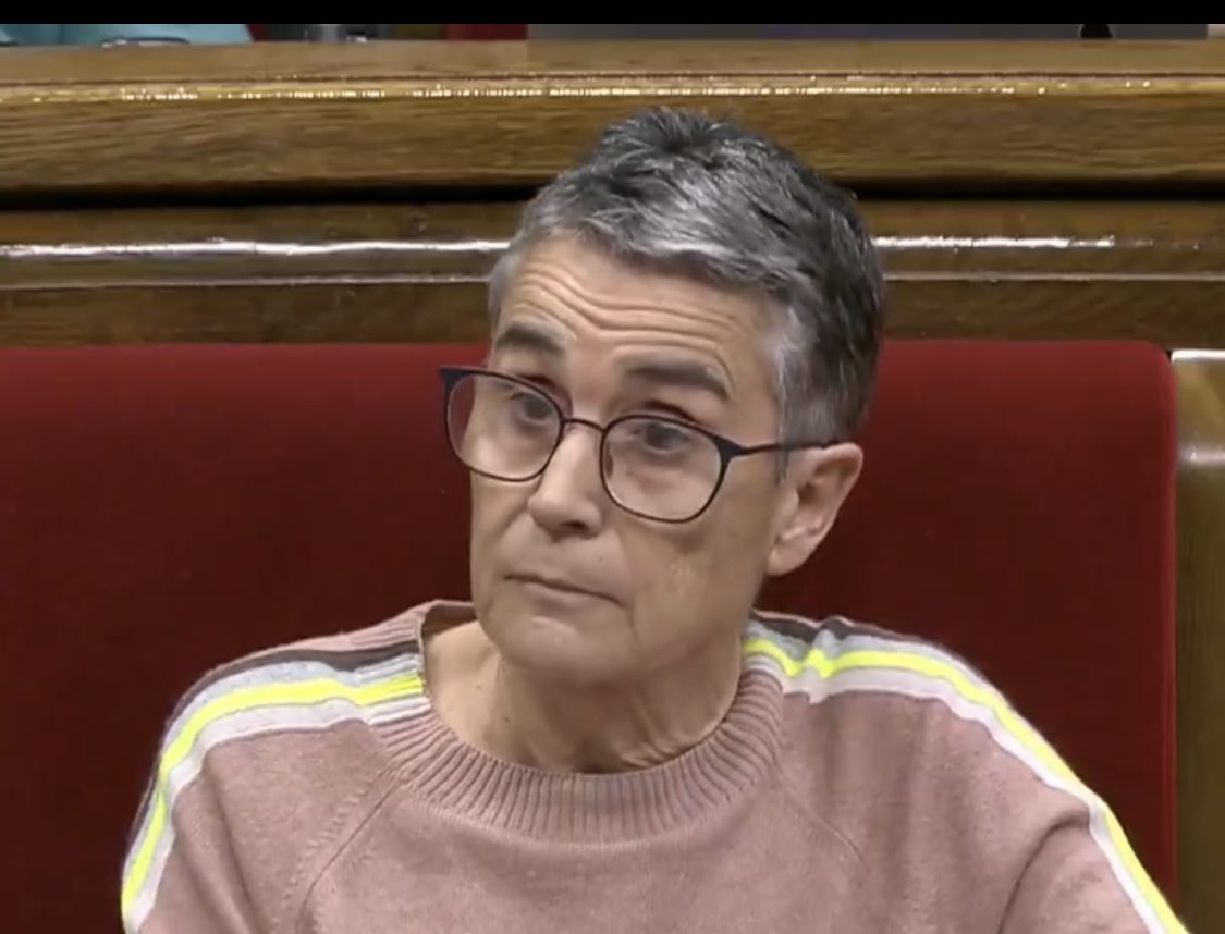 El nostre hospital de referència, Sant Pau, té en llista espera per a intervencions quirúrgiques 5895 persones.
La mateixa situació en tots els hospitals catalans, i a la consellera tant li dona.
#MésRecursosIPersonal