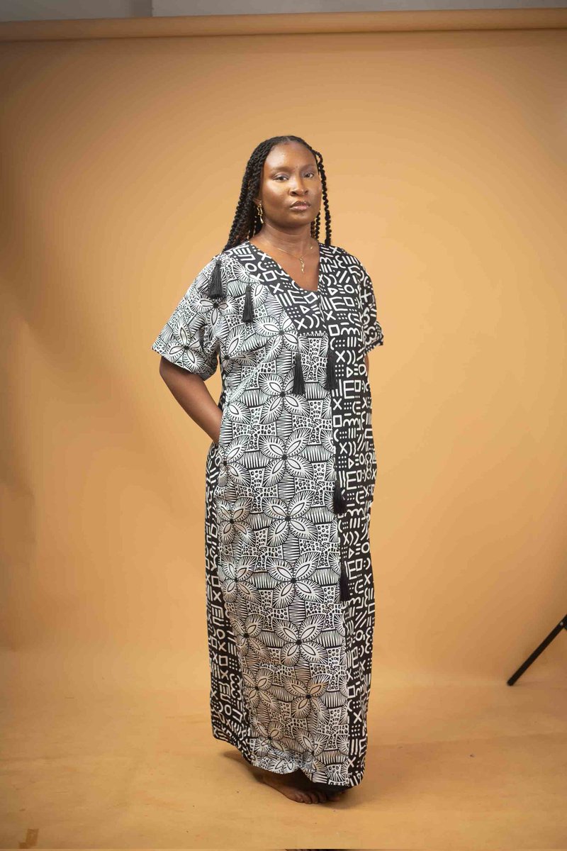 nouveaubymra's tweet photo. The Tussle Tribal Boubou.

Our Adire boubou is handcrafted from 100% cotton and it's effortlessly stylish.

If you love your comfort, this is for you. 

Price: N30,000 

To place an order send a DM or click the link in bio.

#vendywhatsappshop #visibilitydrive #pagesbydami https://t.co/dMapadIIBm