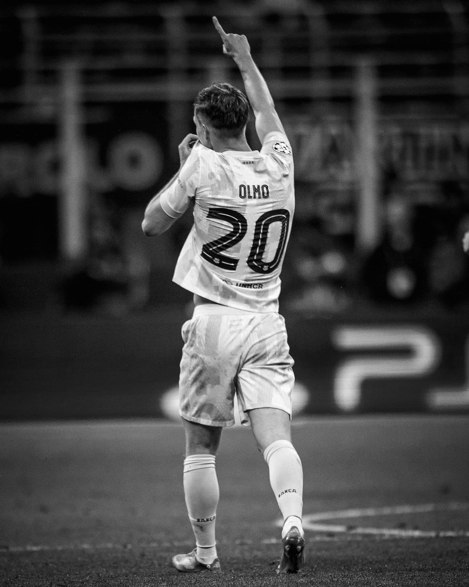 daniolmo7's tweet image. Solo me quedan palabras de orgullo e ilusión con este equipo y afición. Volveremos a dejar a nuestro Barça donde se merece, volveremos a disfrutar juntos, y a ganar. Más unidos que nunca Culers, vamos a por este final de temporada.
Visca el Barça, sempre! 💙❤️