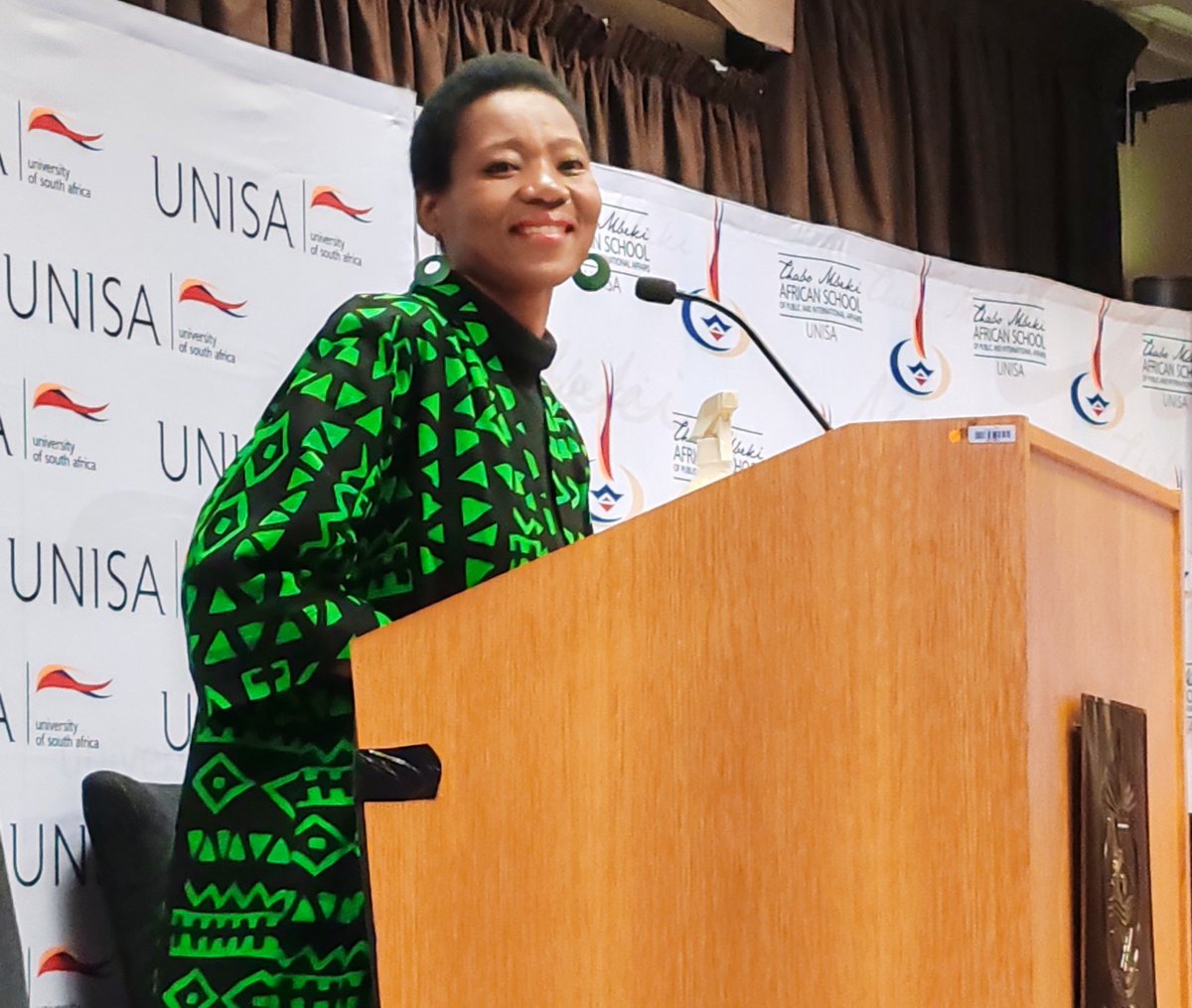 UnisaTransformation (@unisatransform1) on Twitter photo "Inyathi Ibuzwa Kwabaphambili emphasises on learning from our ancestors from the challenges experienced by younger generation especially in the context of feminist perspectives" —Prof <a href="/PulengSegalo/">Puleng Segalo</a> of <a href="/unisa/">Unisa</a> <a href="/LuthuliResearch/">Unisa Chief Albert Luthuli Research Chair</a> @InyathiIbuzwaKwabaphambili "Inyathi Ibuzwa Kwabaphambili emphasises on learning from our ancestors from the challenges experienced by younger generation especially in the context of feminist perspectives" —Prof <a href="/PulengSegalo/">Puleng Segalo</a> of <a href="/unisa/">Unisa</a> <a href="/LuthuliResearch/">Unisa Chief Albert Luthuli Research Chair</a> @InyathiIbuzwaKwabaphambili