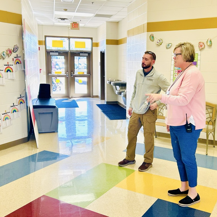 Big thanks to Josh Hawkins with Emergency Management for visiting our school recently and helping us strengthen our severe weather shelter plans! We’re grateful for his leadership and commitment to keeping our students safe! ⛈️🛑🏫 #SafetyFirst #TigerStrong