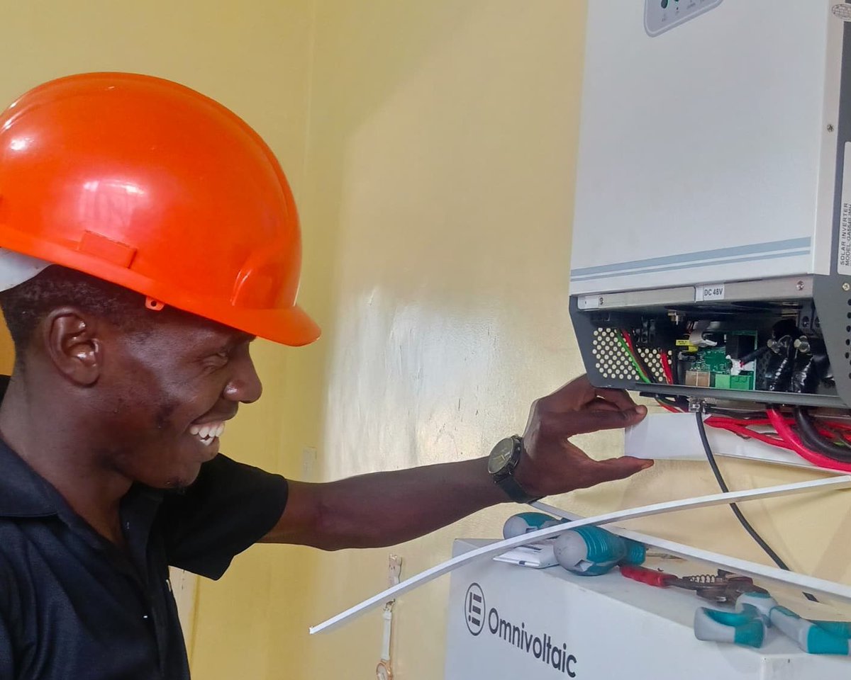 Energy 4 Impact (@energy4impact) on Twitter photo 📢 Congratulations to African energy start-ups <a href="/SunPluggedEn/">Sun Plugged Energy</a>, Ventura Logistics, <a href="/EcityEnergy/">Electric City Energy Limited</a> & Farm Warehouse. Through <a href="/GET_invest/">GET.invest</a>’s Finance Readiness Support, our advisory will help them secure vital funding to scale their #cleanenergy innovations.
More: bit.ly/4jH0o33 📢 Congratulations to African energy start-ups <a href="/SunPluggedEn/">Sun Plugged Energy</a>, Ventura Logistics, <a href="/EcityEnergy/">Electric City Energy Limited</a> & Farm Warehouse. Through <a href="/GET_invest/">GET.invest</a>’s Finance Readiness Support, our advisory will help them secure vital funding to scale their #cleanenergy innovations.
More: bit.ly/4jH0o33