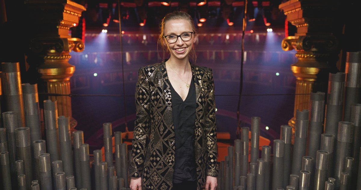 Royal Albert Hall (@royalalberthall) on Twitter photo Join superstar organist <a href="/annalapwood/">Anna Lapwood</a> this Christmas for a festive evening of carols from the console and tidings through the pipes 🎄
Priority booking for Friends & Patrons open at 10am on Thu 8 May. General sale at 10am on Fri 9 May: bit.ly/4iTMObv Join superstar organist <a href="/annalapwood/">Anna Lapwood</a> this Christmas for a festive evening of carols from the console and tidings through the pipes 🎄
Priority booking for Friends & Patrons open at 10am on Thu 8 May. General sale at 10am on Fri 9 May: bit.ly/4iTMObv