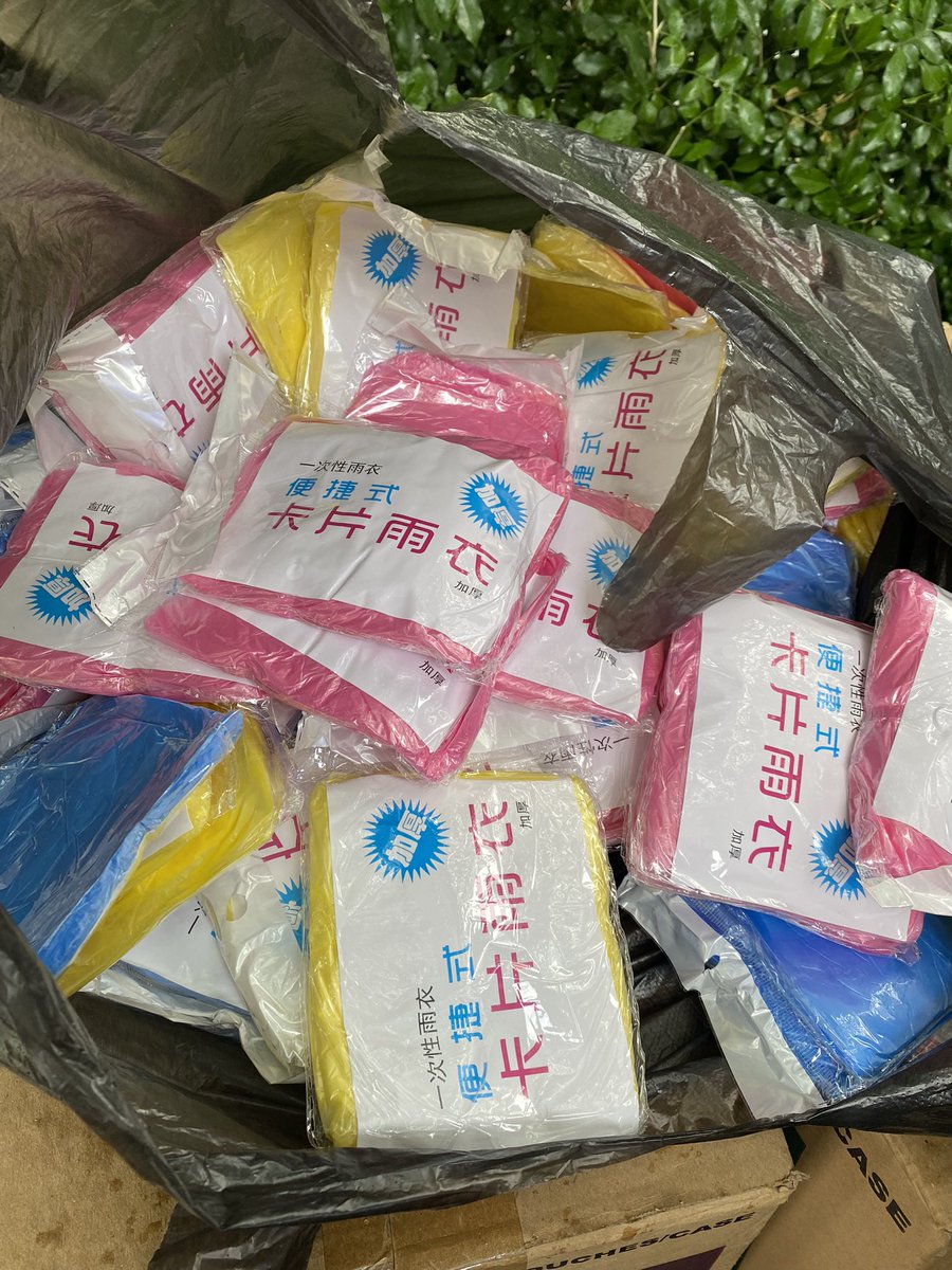 ACE 🍎 (@acetwtts) on Twitter photo Distributed 600pcs of bottled water, 500 packs of Mang Juan and 150 pcs of disposable raincoats. Thank you, A’TIN at maayos ang naging distribution natin. Enjoy kayo!
SB19 FREE CONCERT SA ETON
<a href="/SB19Official/">SB19 Official</a> #SB19
#SB19SaWOnWishBus Distributed 600pcs of bottled water, 500 packs of Mang Juan and 150 pcs of disposable raincoats. Thank you, A’TIN at maayos ang naging distribution natin. Enjoy kayo!
SB19 FREE CONCERT SA ETON
<a href="/SB19Official/">SB19 Official</a> #SB19
#SB19SaWOnWishBus