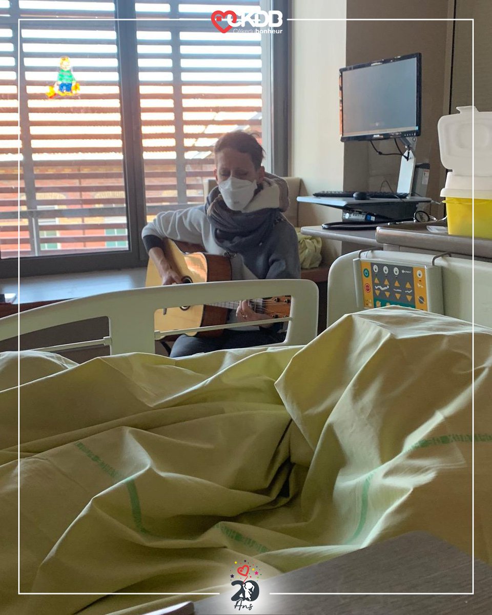 🎵 Depuis avril, Émilie, musicothérapeute, intervient deux fois par mois en réanimation pédiatrique au Kremlin-Bicêtre (94).

Une vraie bouffée d’oxygène pour les enfants et leurs familles. Merci à elle, au service, et à vous tous qui rendez ce projet possible 💛