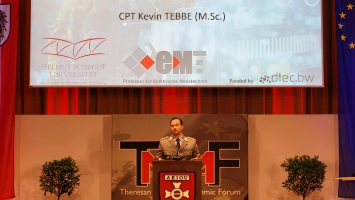 HorizonDefence's tweet photo. Following a short break, we continue with Kevin Tebbe on "From An Engineering Perspective: Small Drones Affecting The Course Of Warfare".
Kevin will help us answer the question: “How can #advancements in #electronic and #electrotechnical components contribute to the development of effective #countermeasures against emerging #asymmetricthreats?”
@unibw_m