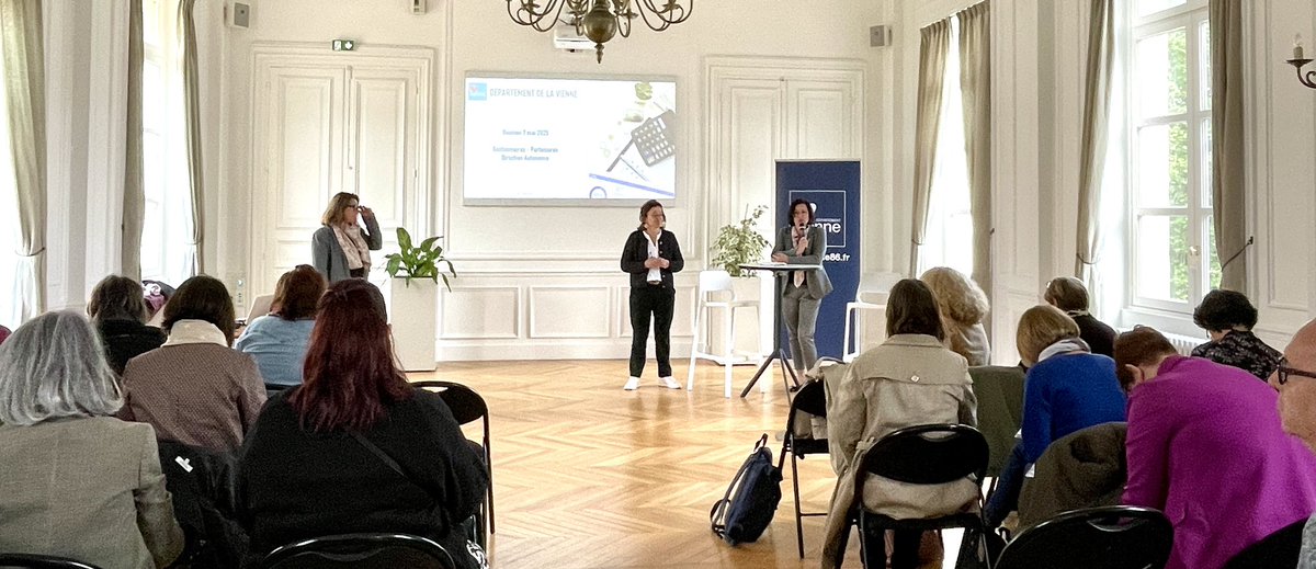 Département de la Vienne (@departement86) on Twitter photo #Autonomie | Temps d’échanges entre <a href="/DaugeValerie/">Valerie Dauge ⭐️⭐️</a> et 30 représentants gestionnaires des services d'aide et d'accompagnement à domicile (SAD) sur le budget 2025.
Le Département réaffirme son soutien aux structures avec :
➡️le maintien du tarif de 24,58€ par heure pour #Autonomie | Temps d’échanges entre <a href="/DaugeValerie/">Valerie Dauge ⭐️⭐️</a> et 30 représentants gestionnaires des services d'aide et d'accompagnement à domicile (SAD) sur le budget 2025.
Le Département réaffirme son soutien aux structures avec :
➡️le maintien du tarif de 24,58€ par heure pour