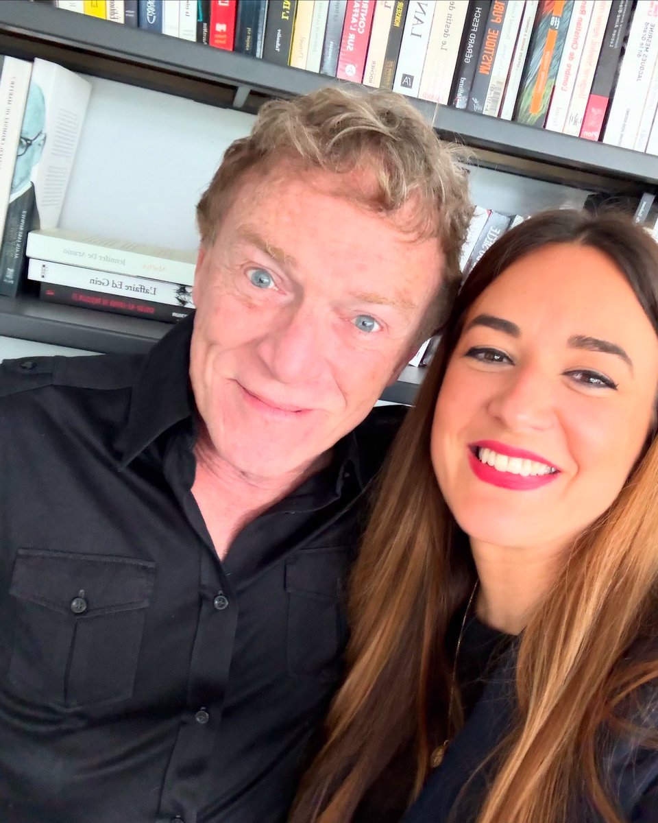 sabrinabierlein's tweet image. Retrouver celui à qui je dois tellement…
Mon mentor Christophe Hondelatte.
@hondelatte #leseuletlunique #Hondelattegirl #ImmenseJournaliste #police #justice #TheBest