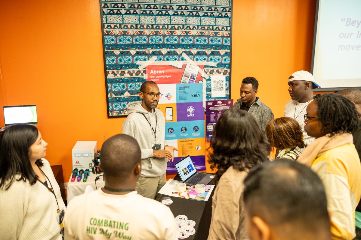 Day 2 is in full swing! 
 The booths are buzzing as coalition partners showcase #SRHR tools, bold ideas &amp; lived stories from digital advocacy to CSE &amp; #MIYP. 
We’re reflecting on the future of SRHR, funding shifts &amp; moving forward
#BeyondTheHustle #LinkLearnLead #AdvocacyInAction